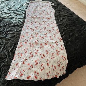 Doen - NWT - Floral Sleeveless Dress